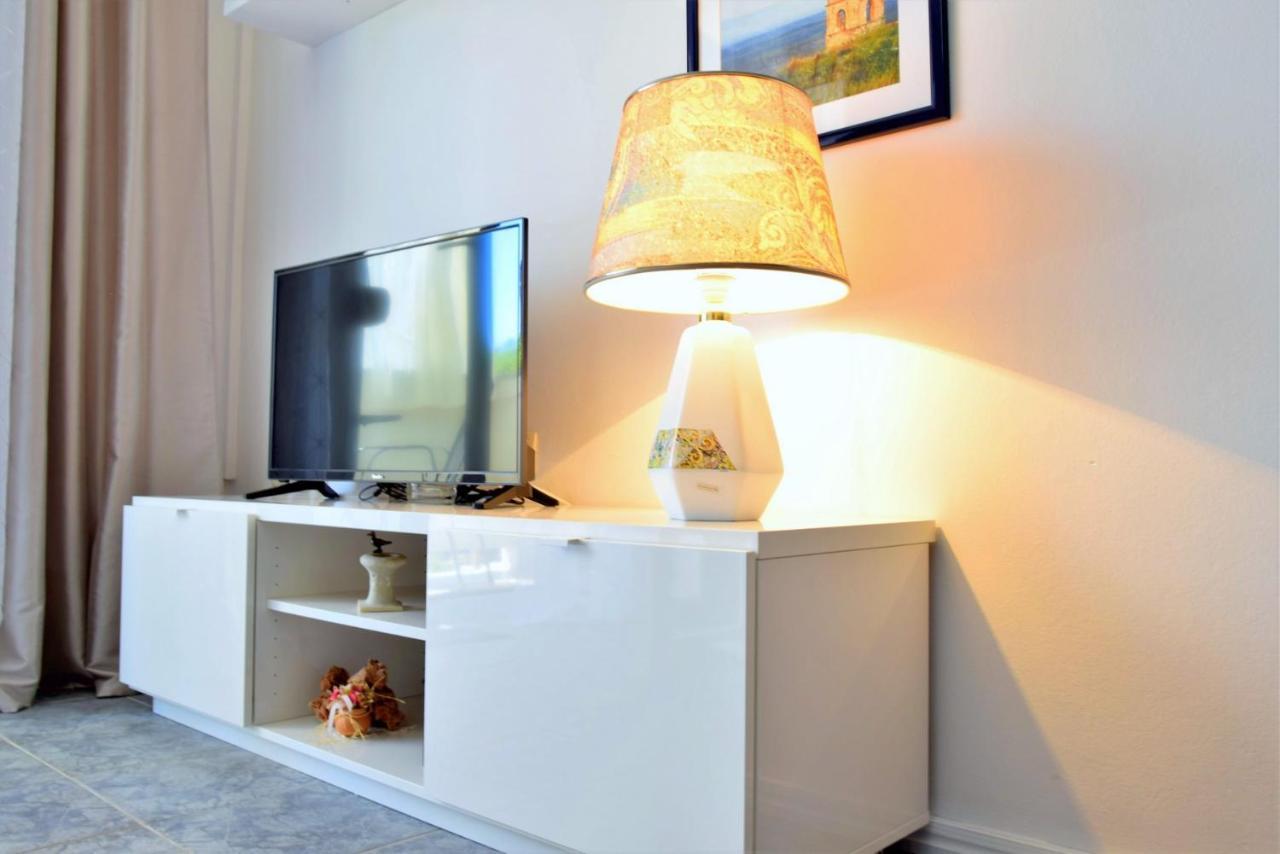Rab City Apartment Greeny Rab Town Exteriör bild